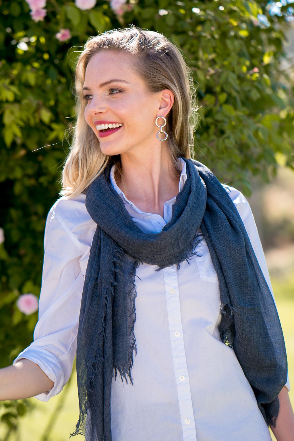 Alpine Cashmere Featherweight Alta Scarf in Charcoal Gray Melange