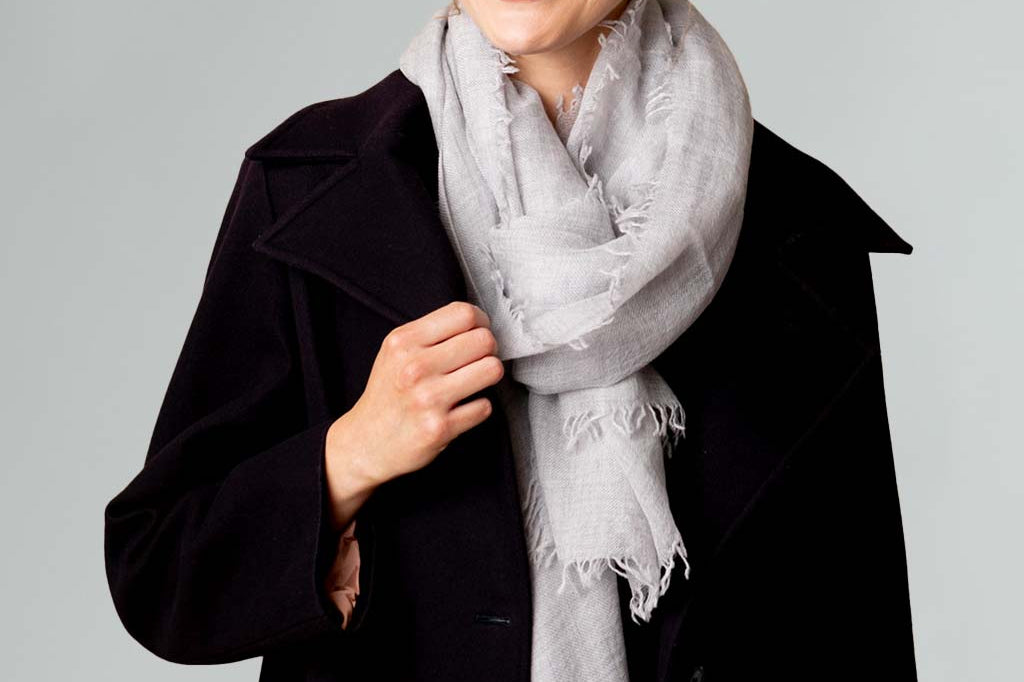 Alpine Cashmere Featherweight Alta Scarf in Pearl Melange Gray