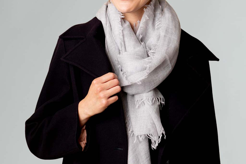 Alpine Cashmere Featherweight Alta Scarf in Pearl Melange Gray