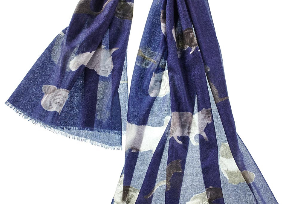 Alpine Cashmere's Featherweight Cashmere Cat Scarf in navy blue