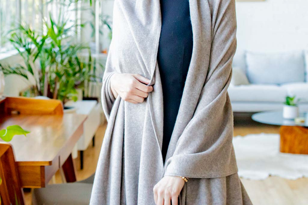 Model Wearing Alpine Cashmere's Luxurious Chunky Travel Wrap in Pewter Gray