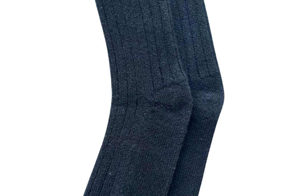 Alpine Cashmere Men's Bed Socks in Black