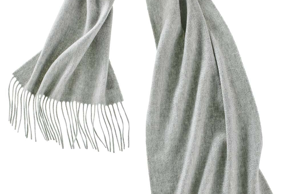 Alpine Cashmere Ripple Finish Scarf in Dove Gray