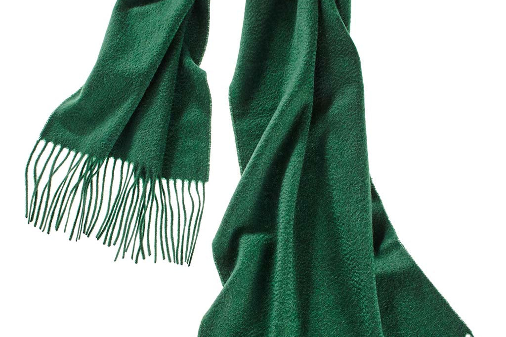 Alpine Cashmere Ripple Finish Scarf in Pine Green