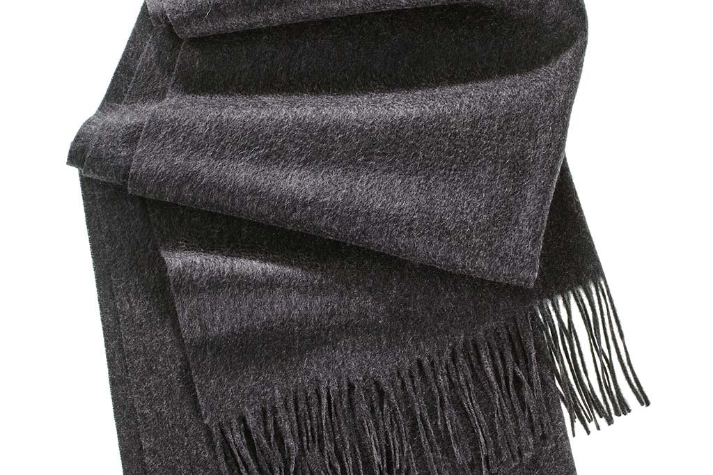 Alpine Cashmere Ripple Finish Wrap in Charcoal Gray