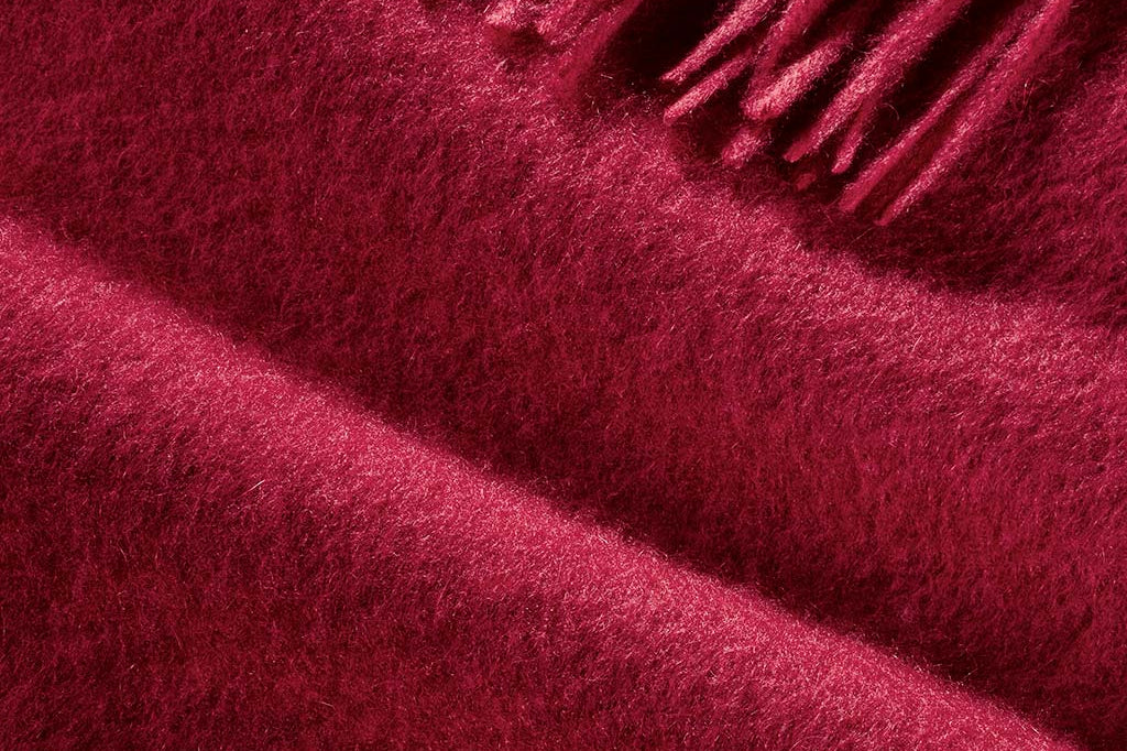 Alpine Cashmere Ripple Finish Scarf in Cherry Red