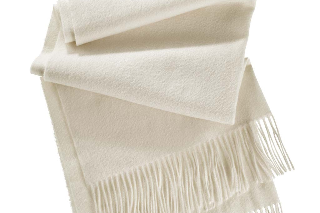 Alpine Cashmere Ripple Finish Wrap in Cream