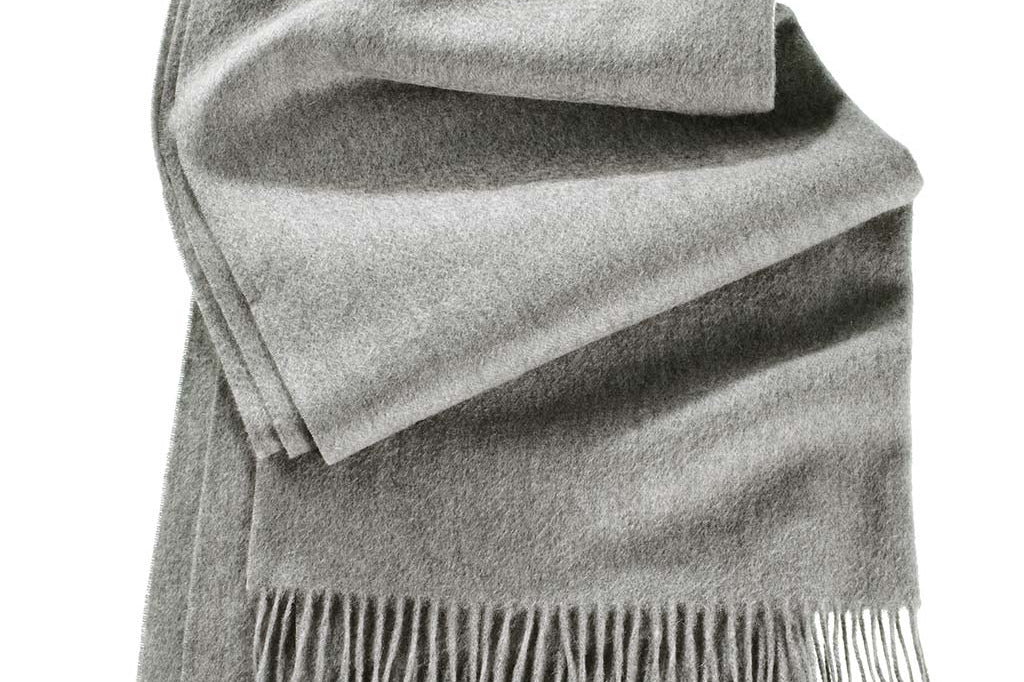 Alpine Cashmere Ripple Finish Wrap in Flannel Gray