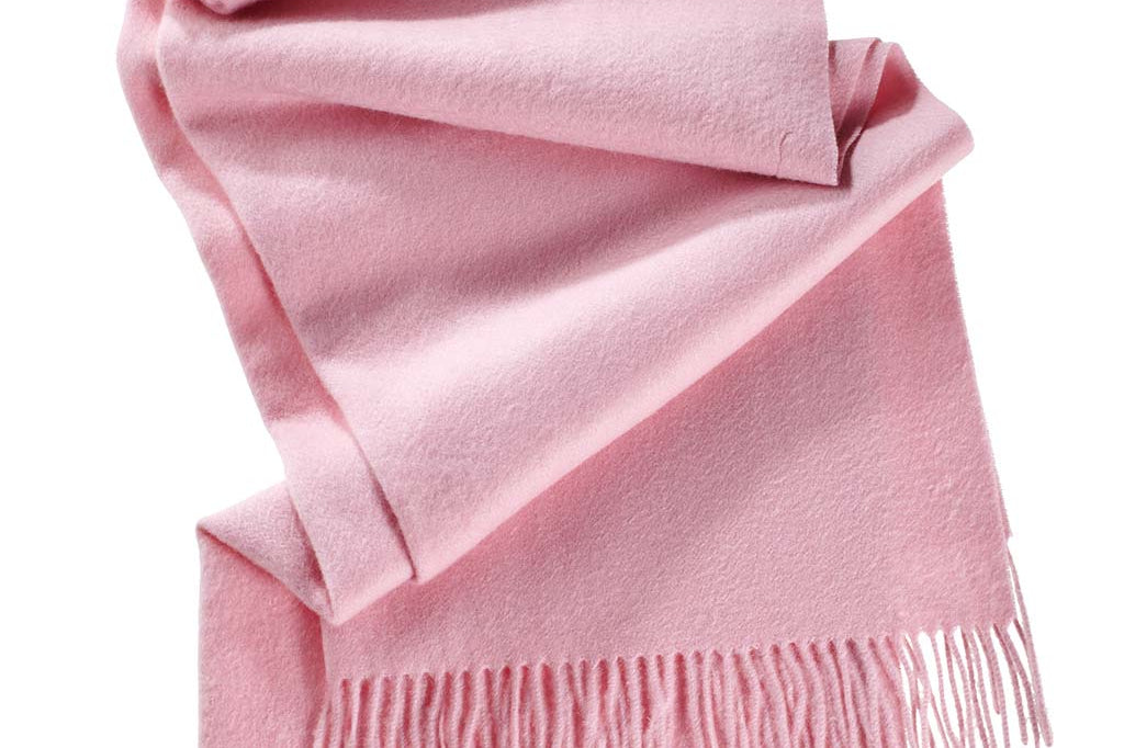 Alpine Cashmere Ripple Finish Wrap in Parfait Pink