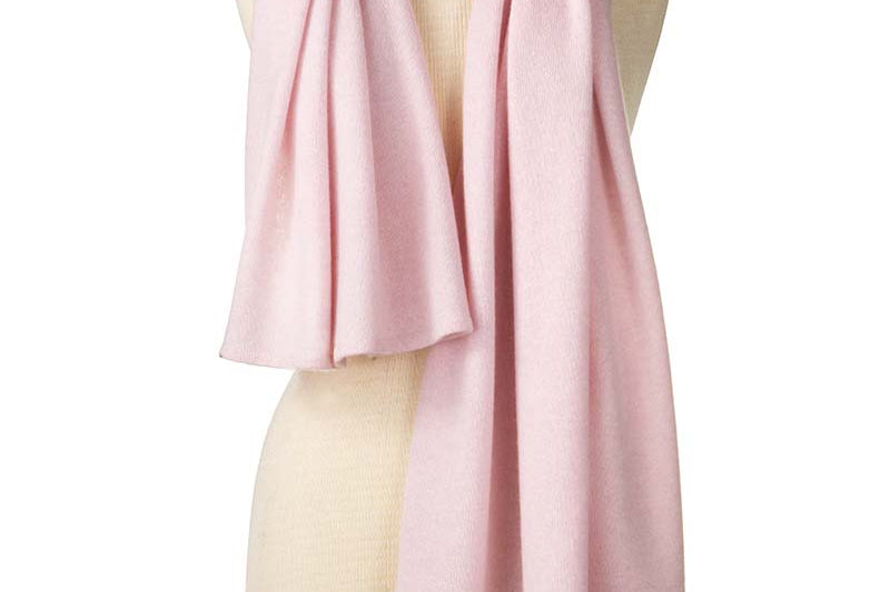 Alpine Cashmere's Luxurious Chunky Travel Wrap in Ballet Pink
