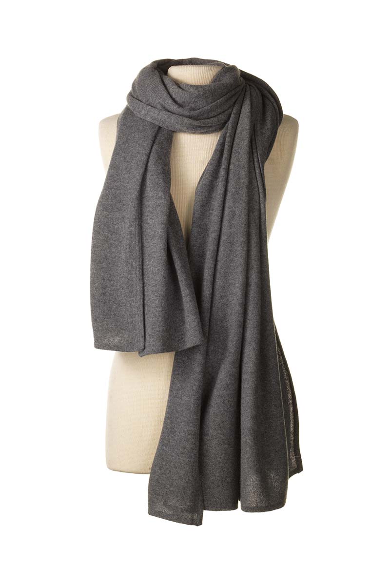 Alpine Cashmere's Luxurious Chunky Travel Wrap in Flannel Gray