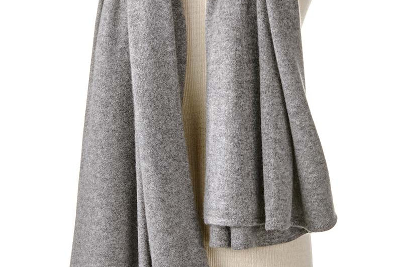 Alpine Cashmere's Luxurious Chunky Travel Wrap in Pewter Gray